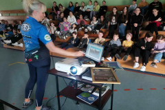 d490ab63-0f04-4674-9f36-5296a7db3b0e